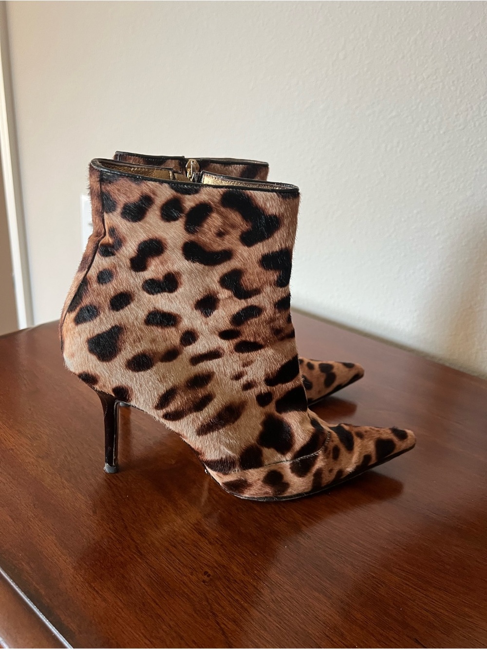 Dolce & Gabbana Leopard-Print Pointed Toe Ankle Boots - Brown & Black